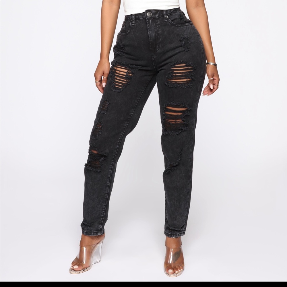 Boyfriend fit black denim jeans